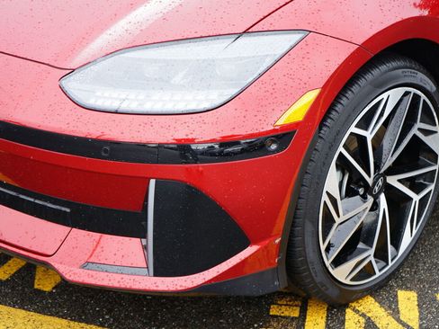 Used 2023 Hyundai Ioniq 6 Limited image 9