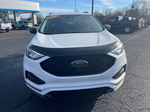 Used 2024 Ford Edge SE w/ Black Appearance Package image 8