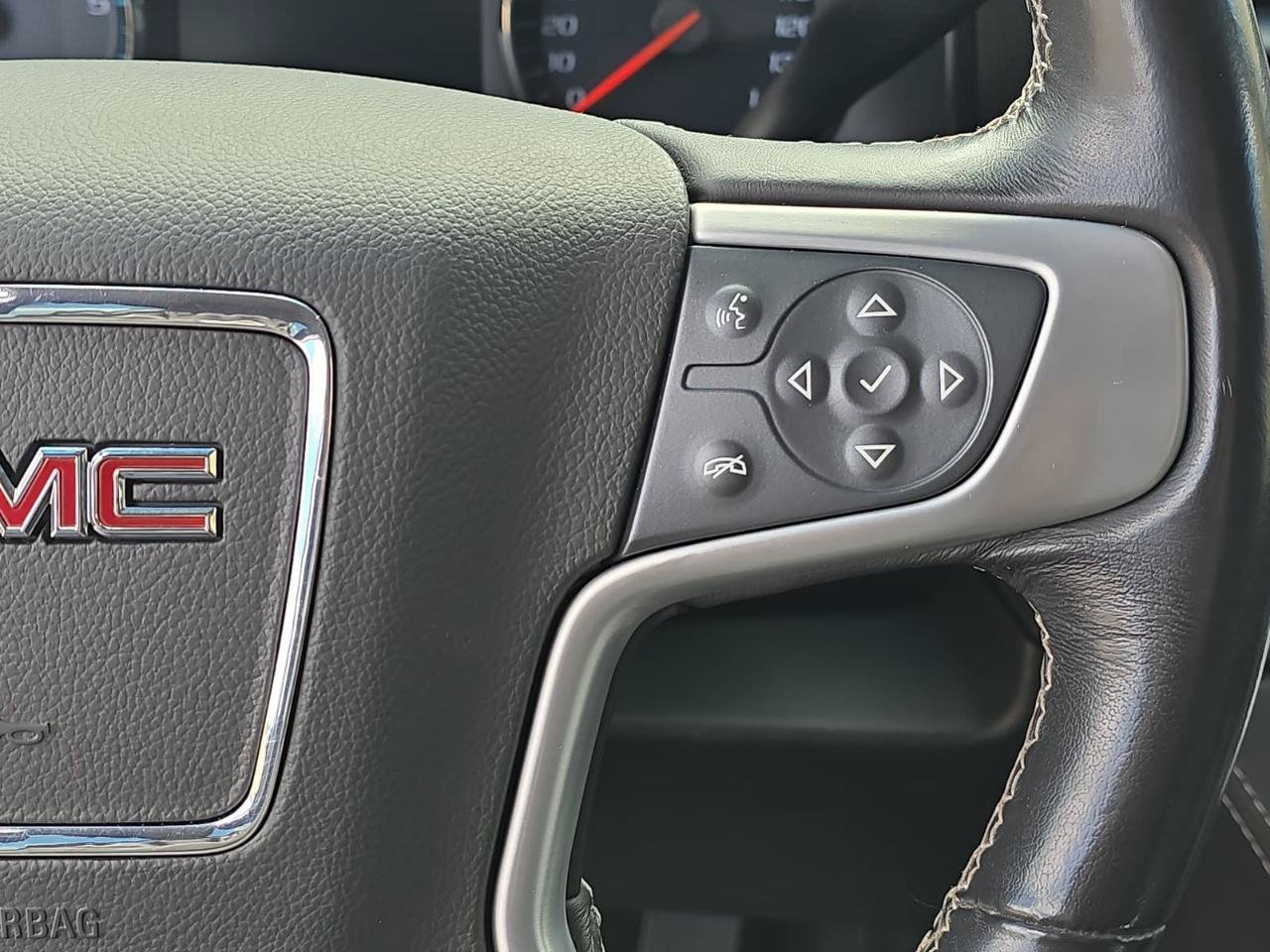 Used 2019 GMC Yukon XL SLE AWD/4WD image 16
