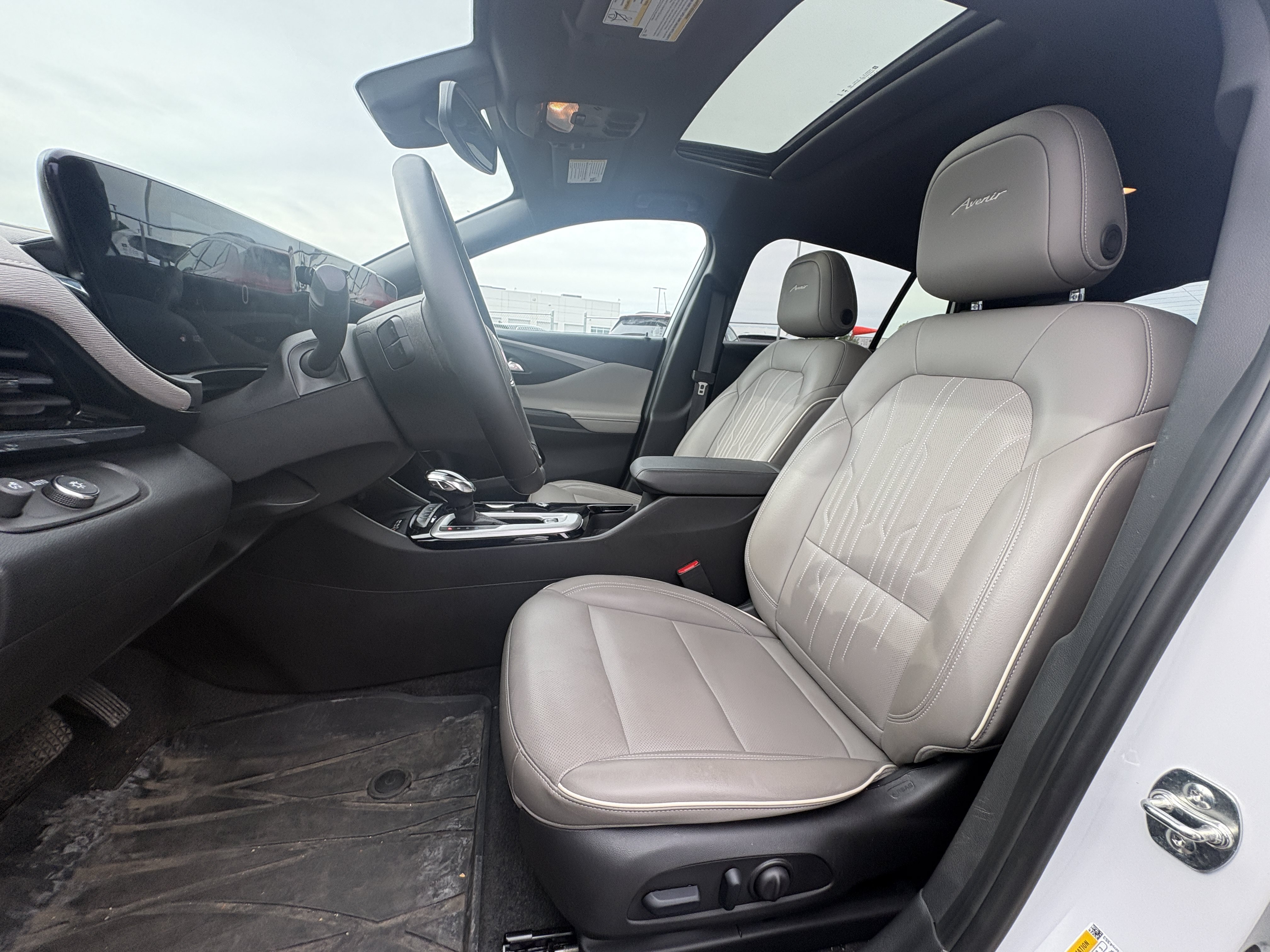 Used 2024 Buick Envista Avenir FWD image 13
