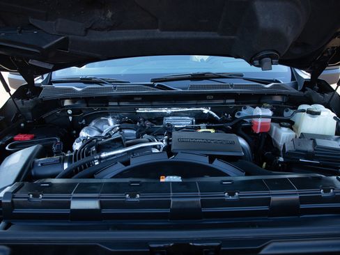 Used 2022 GMC Sierra 3500 Denali w/ Denali Black Diamond Edition image 26