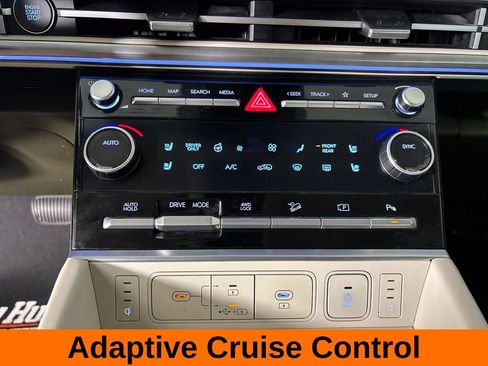 Used 2025 Hyundai Santa Fe Calligraphy AWD/4WD image 23