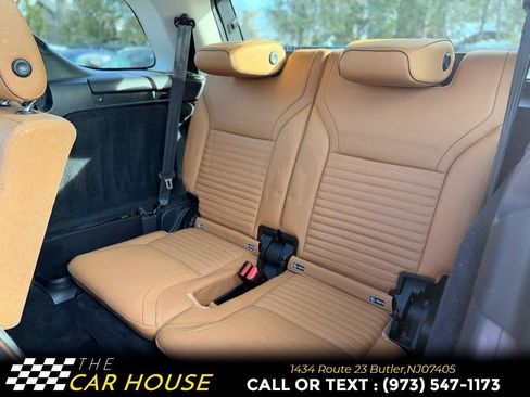 Used 2017 Land Rover Discovery HSE Luxury image 19