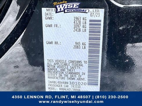 Used 2024 Nissan Altima 2.5 SV image 34