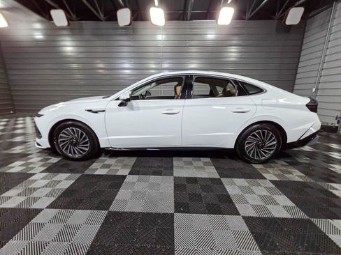 Used 2025 Hyundai Sonata Limited FWD image 8