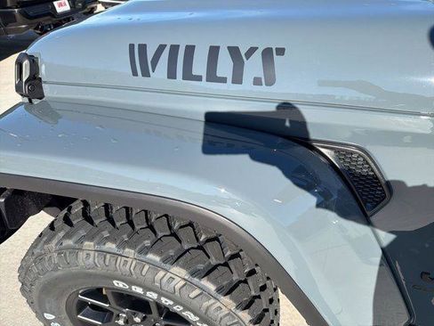 New 2026 Jeep Gladiator Willys AWD/4WD image 9