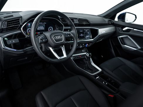 Certified 2024 Audi Q3 2.0T Premium Plus image 9