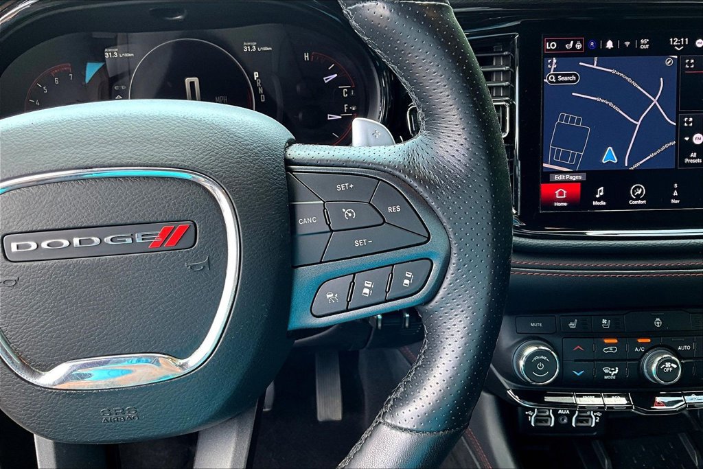 Used 2025 Dodge Durango R/T AWD/4WD image 14