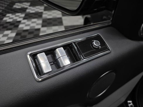 Used 2018 Land Rover Range Rover Sport SE AWD/4WD image 31