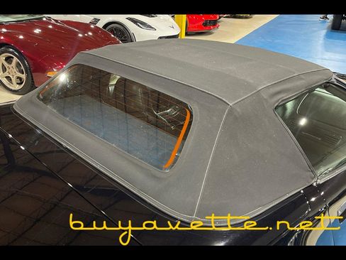 Used 1996 Chevrolet Corvette Convertible RWD image 11