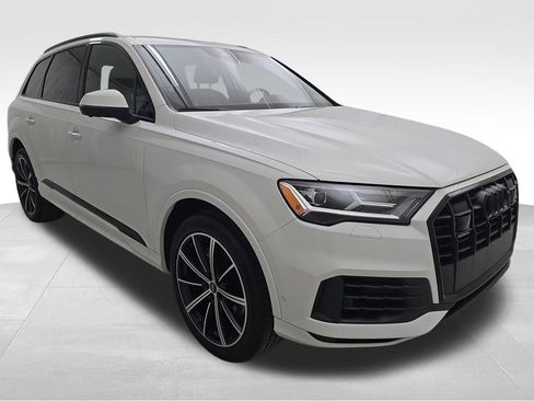 Used 2022 Audi Q7 3.0T Premium Plus w/ Premium Plus Package AWD/4WD image 2