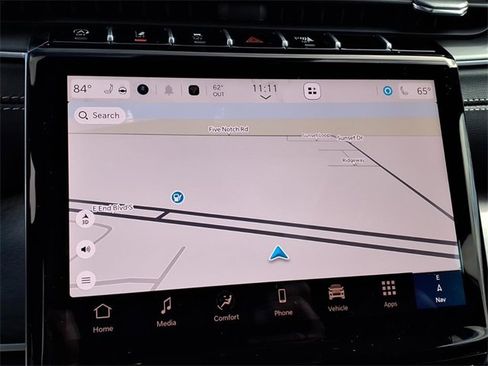 New 2025 Jeep Grand Cherokee L Limited image 6