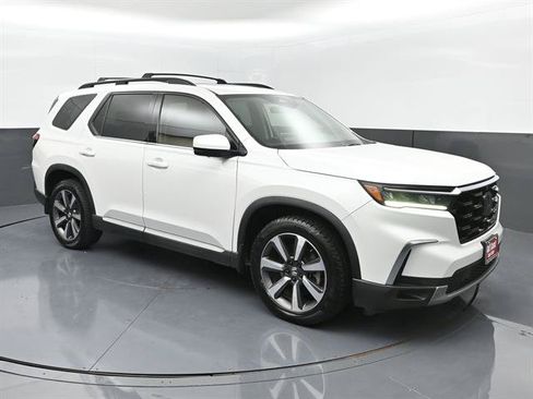 Used 2024 Honda Pilot Elite image 2