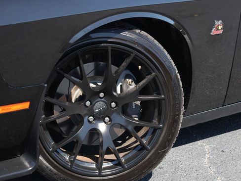 Used 2019 Dodge Challenger R/T Scat Pack RWD image 31