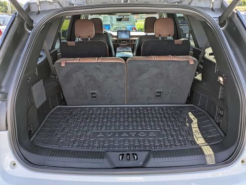 Used 2023 Lincoln Aviator Reserve w/ Equipment Group 201A RWD image 13