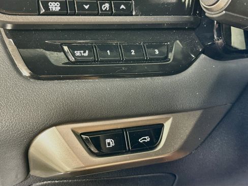 Used 2024 Lexus RX 350 w/ Convenience Package AWD/4WD image 10