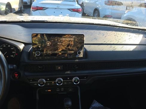 Used 2023 Honda CR-V Sport image 10