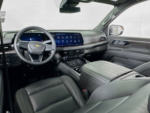 Used 2025 Chevrolet Tahoe LT AWD/4WD image 29