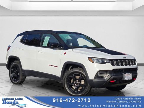 Used 2023 Jeep Compass Trailhawk image 1