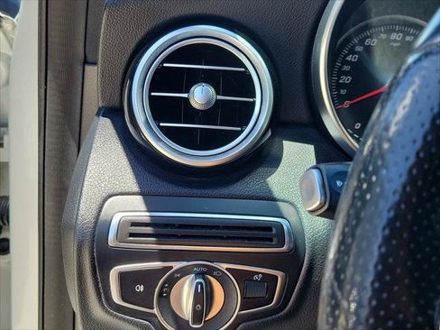 Used 2018 Mercedes-Benz C 300 Sedan image 21