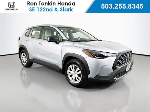 Used 2025 Toyota Corolla Cross L AWD/4WD image 1