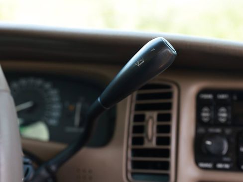 Used 2003 Buick Park Avenue w/ 1SE Package FWD image 30