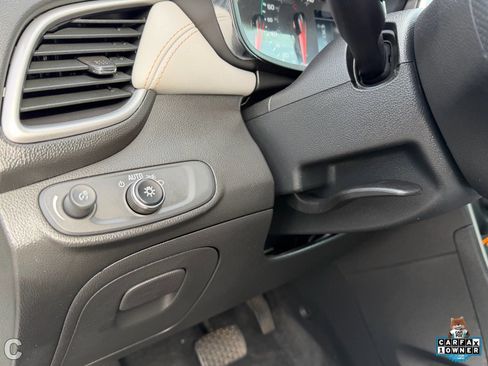 Used 2021 Chevrolet Trax LS image 22