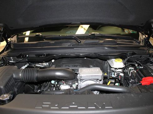 New 2026 RAM 1500 4x4 Crew Cab image 41