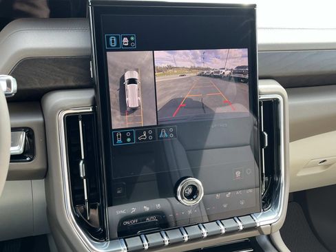 New 2026 GMC Yukon Denali w/ Sun & Power Step Package image 36