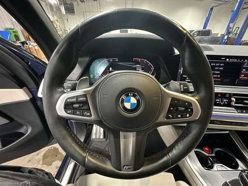 Used 2019 BMW X5 xDrive50i w/ M Sport Package AWD/4WD image 15