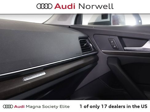 Used 2024 Audi Q5 2.0T Premium Plus w/ Premium Plus Package AWD/4WD image 6