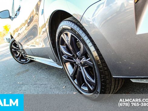 Used 2022 Toyota Sienna XSE image 15