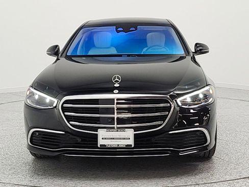 Used 2024 Mercedes-Benz S 580 4MATIC Sedan image 2