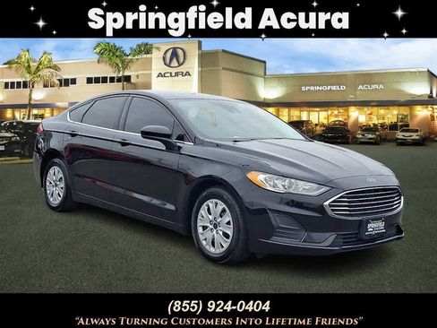 Used 2019 Ford Fusion S image 1