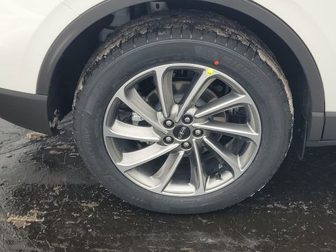 New 2026 Lincoln Corsair Premiere image 5