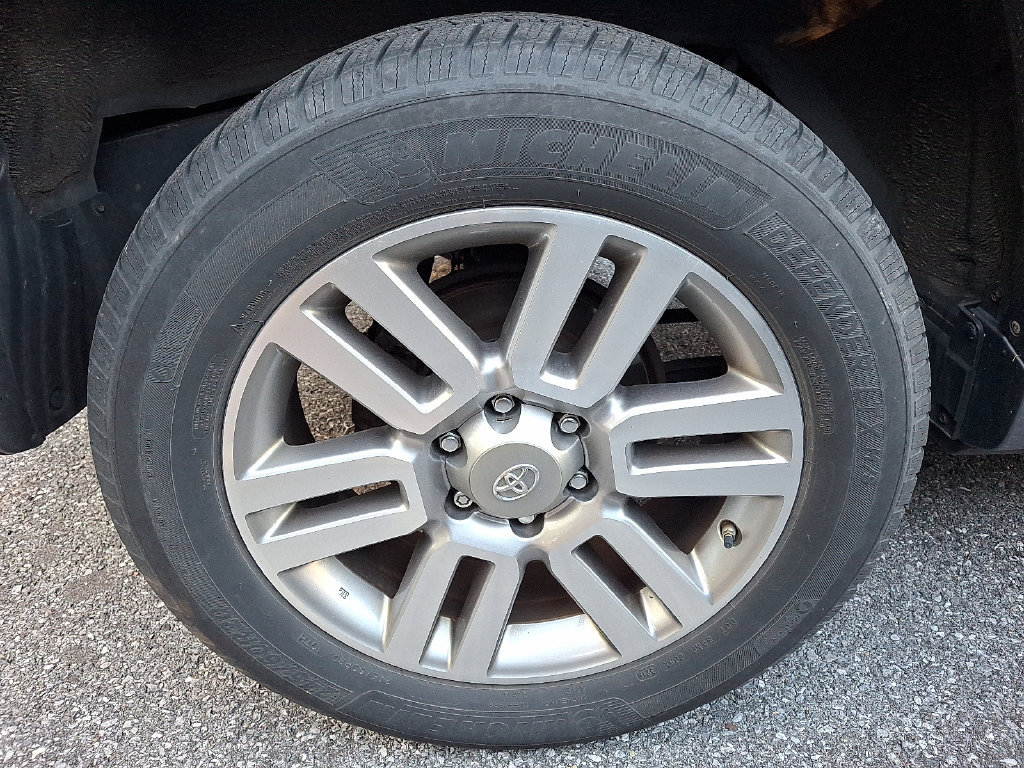 Used 2013 Toyota 4Runner Limited AWD/4WD image 7