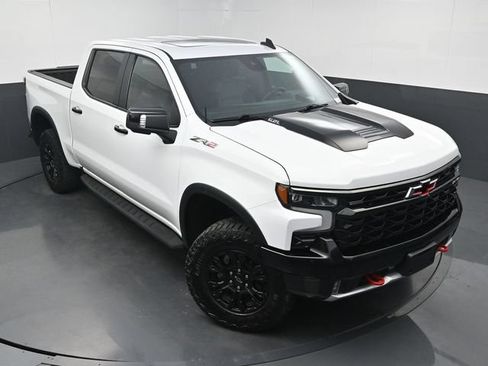 Used 2022 Chevrolet Silverado 1500 ZR2 w/ Technology Package AWD/4WD image 38