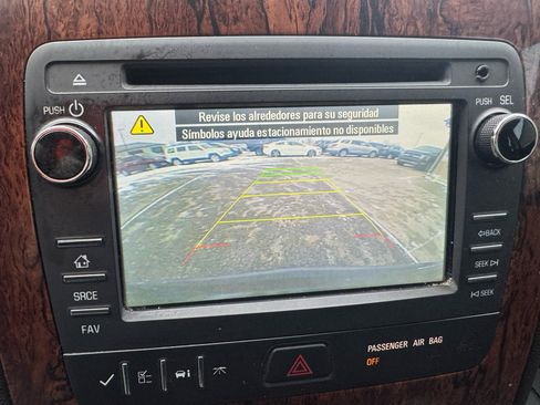 Used 2014 Chevrolet Traverse LT image 22