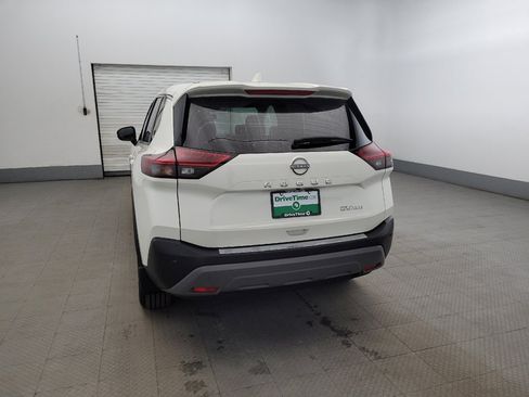 Used 2023 Nissan Rogue SV image 6