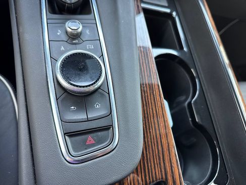 Used 2023 Cadillac Escalade Premium Luxury w/ LPO, Radiant Package AWD/4WD image 31