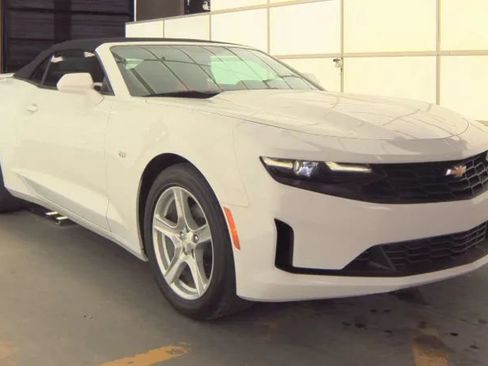 Used 2023 Chevrolet Camaro LT image 2