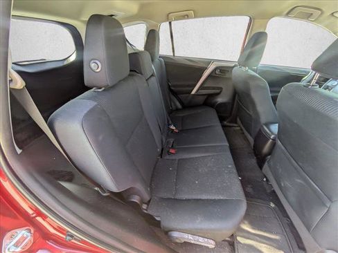 Used 2016 Toyota RAV4 LE image 19