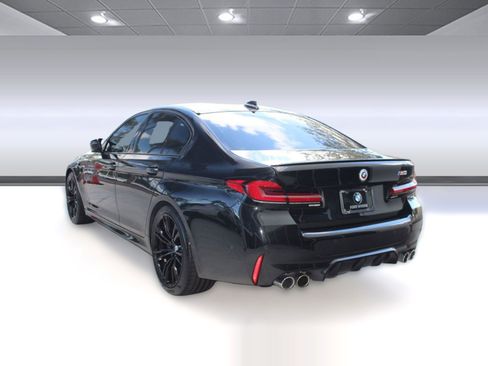 Certified 2023 BMW M5 image 3