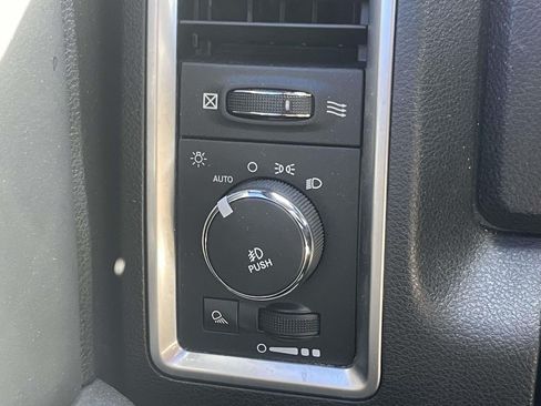 Used 2015 RAM 1500 Longhorn AWD/4WD image 17