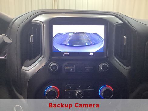 Used 2022 Chevrolet Silverado 2500 LT w/ Convenience Package image 17