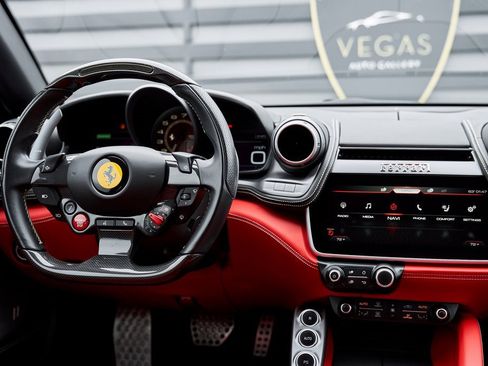 Used 2020 Ferrari GTC4Lusso T image 86