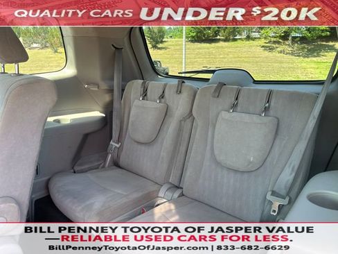 Used 2012 Toyota Highlander FWD image 17