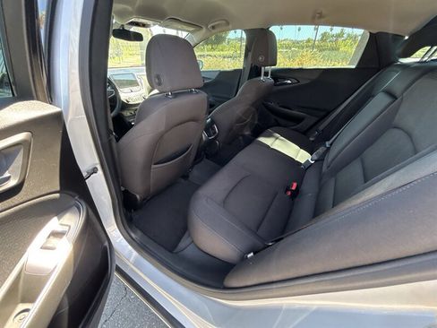 Used 2020 Chevrolet Malibu LT FWD image 14