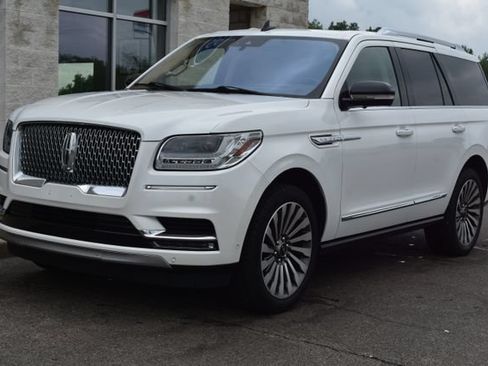 Used 2020 Lincoln Navigator Reserve w/ Luxury Package AWD/4WD image 21