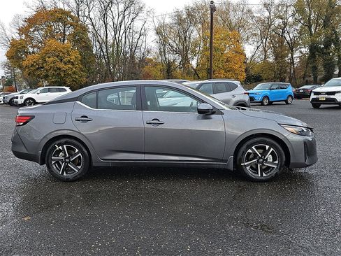 New 2025 Nissan Sentra SV w/ Trunk Package image 7